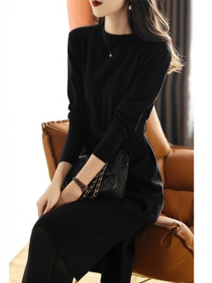 配大衣打底内搭高级感红色针织毛衣连衣裙子龙年本命年女秋冬新款