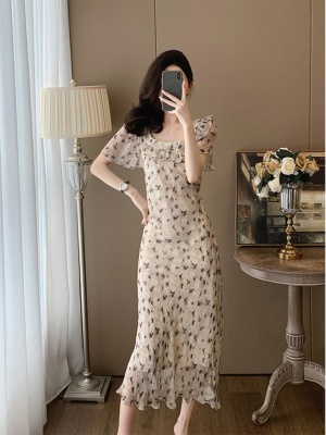 法式复古高级感方领雪纺连衣裙女夏季2025新款绝美仙气碎花长裙子