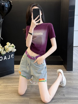 多巴胺紫色休闲运动套装女夏季炸街洋气减龄小个子牛仔短裤两件套