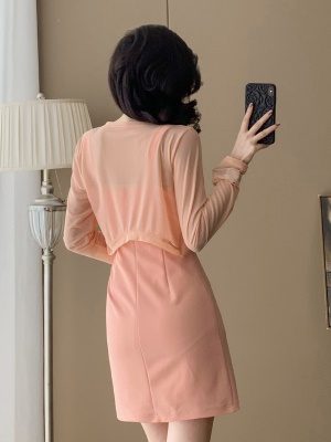 小香风粉色气质吊带连衣裙女夏新款时尚性感包臀裙防晒小衫两件套