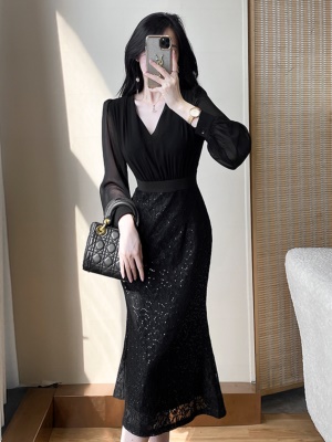 修身连衣裙早春季轻奢高级感女神范收腰显瘦小黑裙气质宴会晚礼服