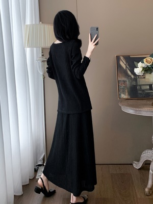高级感时尚针织套装裙女早秋季2025新款高端气质上衣半身裙两件套