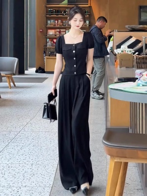 高级感法式时尚休闲职业套装女夏季洋气显瘦方领上衣阔腿裤两件套