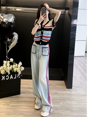 休闲时尚炸街洋气减龄套装女夏季新款条纹V领针织衫牛仔裤两件套