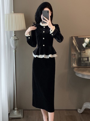 秋季装搭配一整套时髦洋气小香风黑色丝绒半身裙套装女高级感礼服