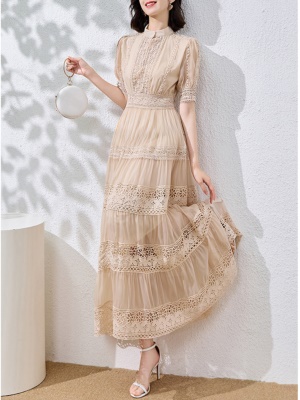 法式蕾丝连衣裙女夏季新款气质女神范茶歇裙收腰显瘦高级感长裙子