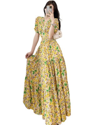 黄色碎花连衣裙法式茶歇收腰显瘦气质长裙雪纺裙子女2025夏季新款