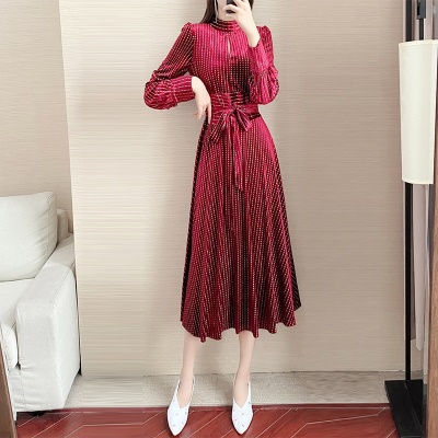 名媛气质新款法式连衣裙女神范高端过膝长裙女春秋金丝绒礼服裙子