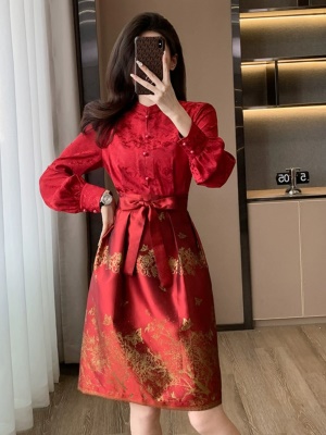 春季2025新年款中式国风旗袍改良连衣裙高级感显瘦红色年会晚礼服