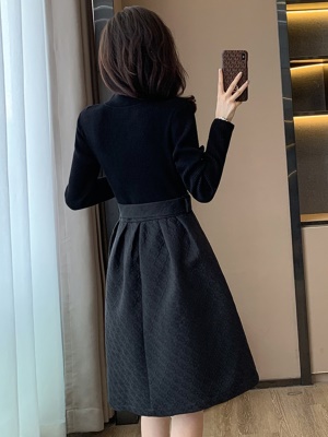 黑色旗袍领连衣裙女高端秋冬季新中式款气质收腰显瘦赫本风小黑裙