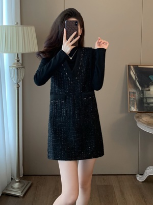 小香风背心连衣裙女2025秋冬新款配大衣马甲毛呢内搭套装裙小个子
