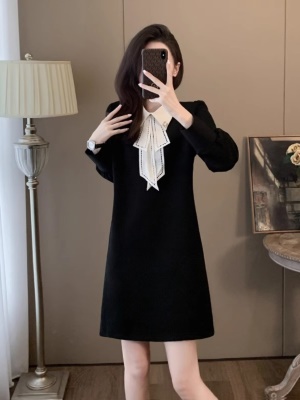 小香风黑色连衣裙女小个子高级感秋春季2025年会晚礼服气质小黑裙
