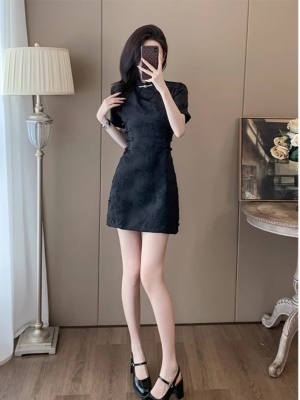 新中式黑色旗袍连衣裙子女夏季高级感气质显瘦小个子赫本风小黑裙