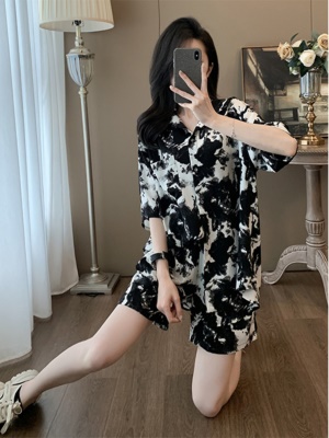 2025时尚韩版春夏新款短裤防晒衬衫套装女宽松洋气减龄时髦两件套