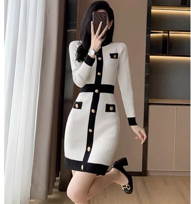 针织包臀连衣裙女秋冬小个子外穿毛衣裙新款配大衣的打底内搭裙子