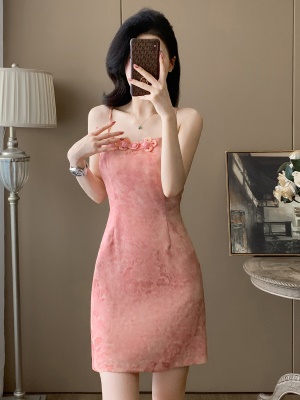 小香风粉色吊带连衣裙女夏季新款高级感气质显瘦马甲裙套装两件套
