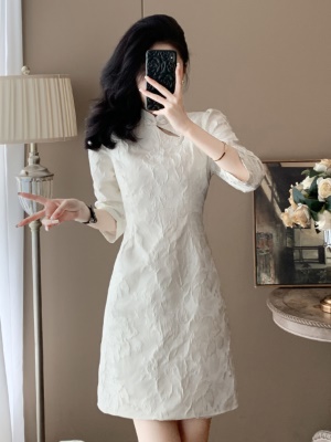 白色新中式国风旗袍连衣裙小个子女春秋新款高级感气质宴会小礼服