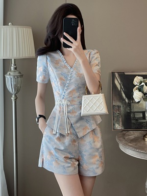 夏季新款时尚今年流行套装中式国风短裤V领上衣两件套小个子洋气