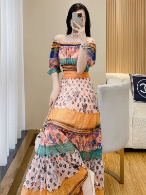 波西米亚海边沙滩度假一字肩雪纺连衣裙女仙2025新款露肩长裙子夏