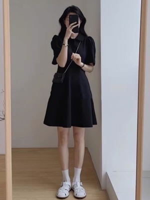 黑色衬衫连衣裙2025新款赫本风小黑裙宽松遮肚子显瘦长裙子女夏季