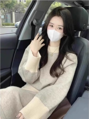 2025秋冬新款小香风针织套装裙女两件套慵懒风高级感红色毛衣裙子