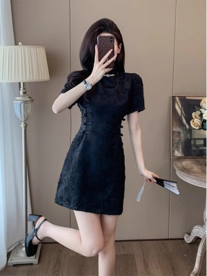 新中式黑色旗袍连衣裙子女夏季高级感气质显瘦小个子赫本风小黑裙