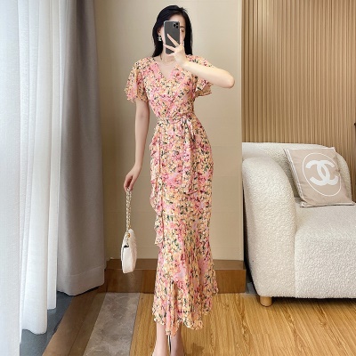 茶歇法式连衣裙女夏2025夏季新款女装碎花雪纺气质仙女显瘦长裙子