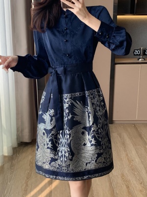 新中式汉服连衣裙2025秋装新款改良国风刺绣提花年会晚礼服马面裙