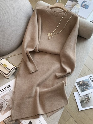 高级感时尚毛衣搭配裙子两件套秋冬季新款气质针织小香风套装裙女