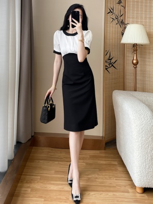 OL职业装修身显瘦连衣裙女神范2025夏季新款名媛气质职场包臀裙子