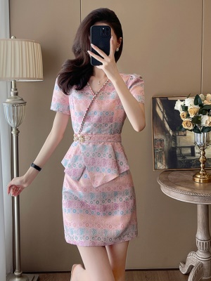 国风时尚套装今年流行两件套装新中式夏季职业包臀V领裙子高级感