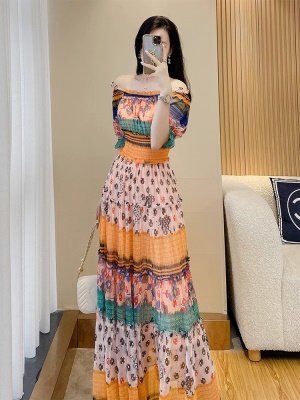 波西米亚海边沙滩度假一字肩雪纺连衣裙女仙2025新款露肩长裙子夏