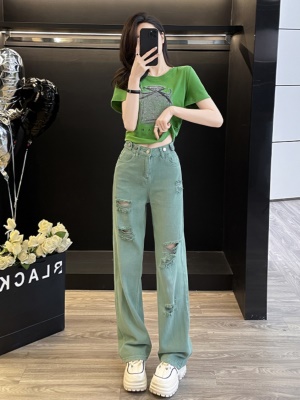 多巴胺绿色休闲时尚套装女夏季炸街减龄短袖破洞牛仔阔腿裤两件套