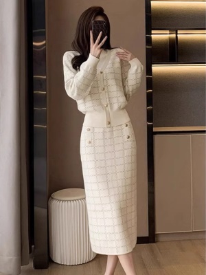 秋冬季今年流行漂亮小香风毛衣套装裙针织半身裙两件套气质高级感