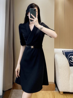 黑色通勤连衣裙子女夏新款收腰显瘦高端气质女神范职业西装小个子