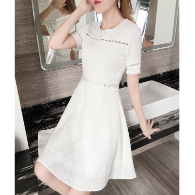 法式小白裙收腰白色连衣裙女夏高级感小香风名媛气质初恋裙子夏季