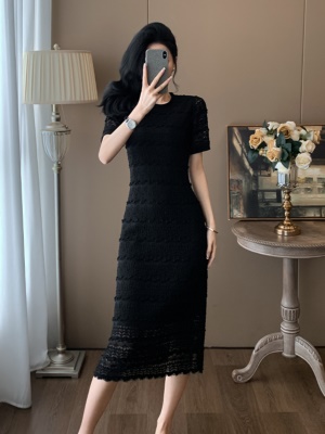 高级感蕾丝黑色连衣裙女夏2025新款显瘦高端气质修身显瘦小黑裙子