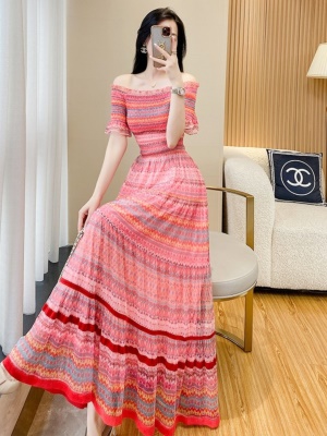 一字肩雪纺连衣裙女夏季气质三亚海边沙滩度假波西米亚露肩长裙子