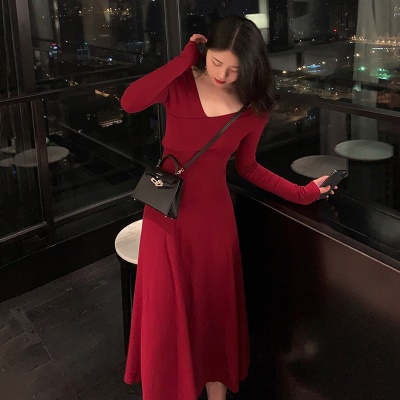 法式长袖红色针织打底裙收腰显瘦气质秋季连衣裙子女秋冬礼服长裙