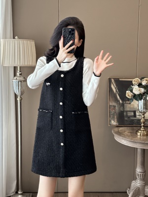 名媛小香风背心裙套装女2025秋冬黑色内搭马甲裙粗花呢直筒连衣裙