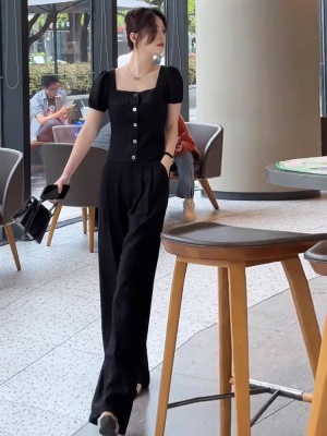 高级感法式时尚休闲职业套装女夏季洋气显瘦方领上衣阔腿裤两件套