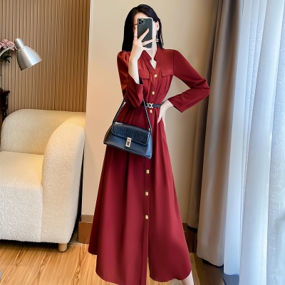 秋季新款红色连衣裙日常高级感女装气质收腰女神范长袖衬衫长裙子