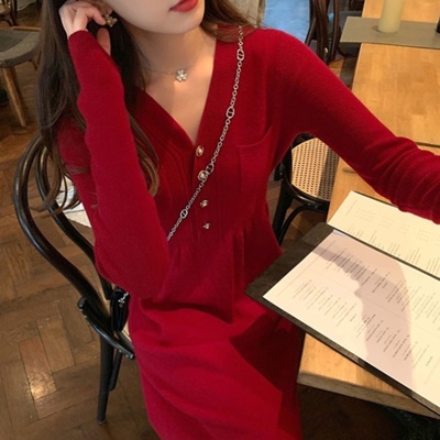 法式复古赫本新年小红裙过膝内搭打底长袖针织红色连衣裙女秋冬季