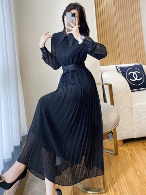 初秋新款黑色雪纺长袖连衣裙法式高级感气质女神范收腰百褶长裙子