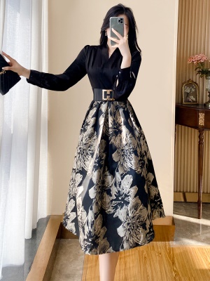 小香风高端黑色连衣裙春季女装气质显瘦高级感赫本风年会晚礼服女