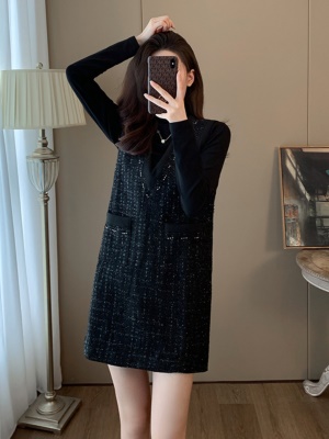 小香风背心连衣裙女2025秋冬新款配大衣马甲毛呢内搭套装裙小个子