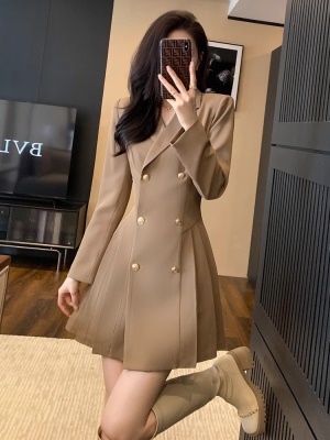 高端职业装干练西装连衣裙春秋新款高级感修身显瘦气质女神范裙子