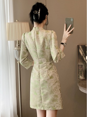 新中式国风高级感碎花七分袖连衣裙女2025秋季新款气质收腰旗袍裙