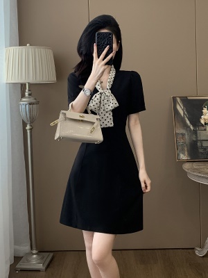 法式小香风蝴蝶结连衣裙女夏季25新款高级感气质显瘦赫本风小黑裙