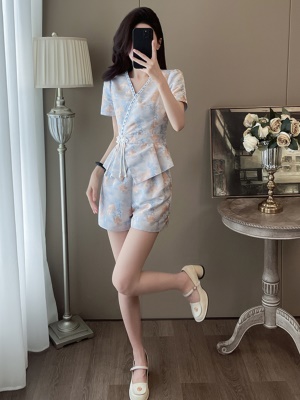 夏季新款时尚今年流行套装中式国风短裤V领上衣两件套小个子洋气